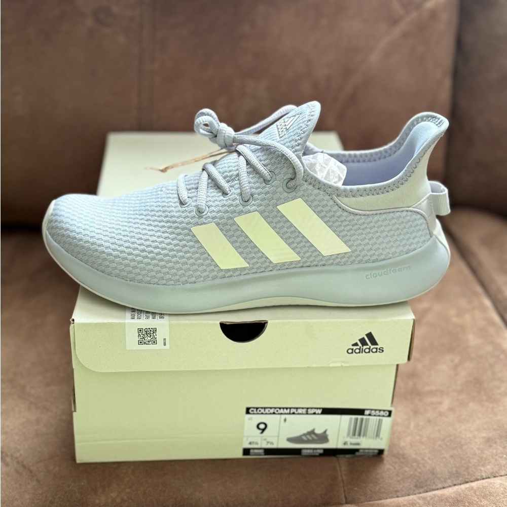 Adidas Cloudfoam Pure Sneakers - Light Gray and Cream
